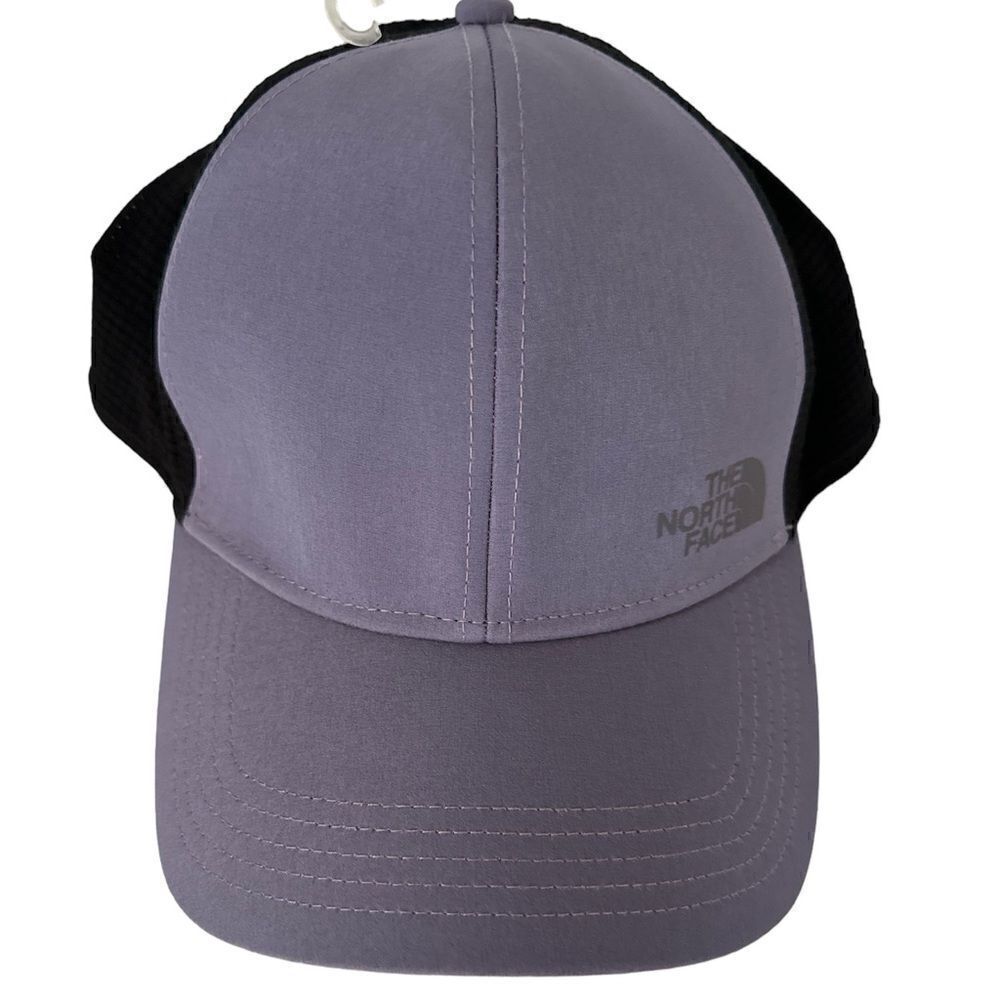 The north face trail trucker hat NWT